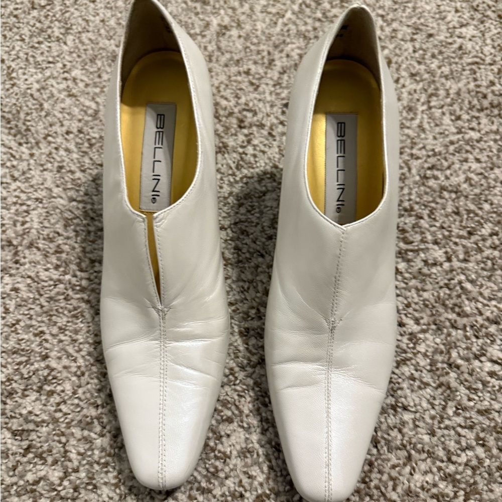 Bellini Women's Cream Heeled Boots